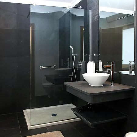 Apartamento Henri's - Pateo De Santo António