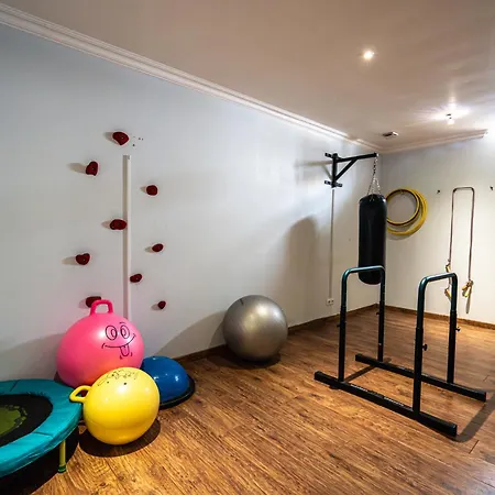 Henri's - Pateo De Santo Antonio