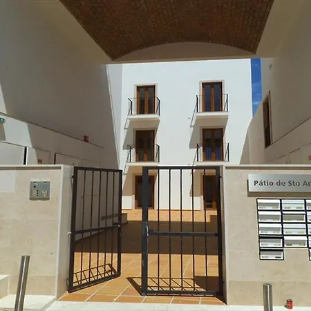Henri's - Pateo De Santo Antonio Apartment Lagos