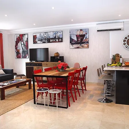 Henri's - Pateo De Santo Antonio Apartment *